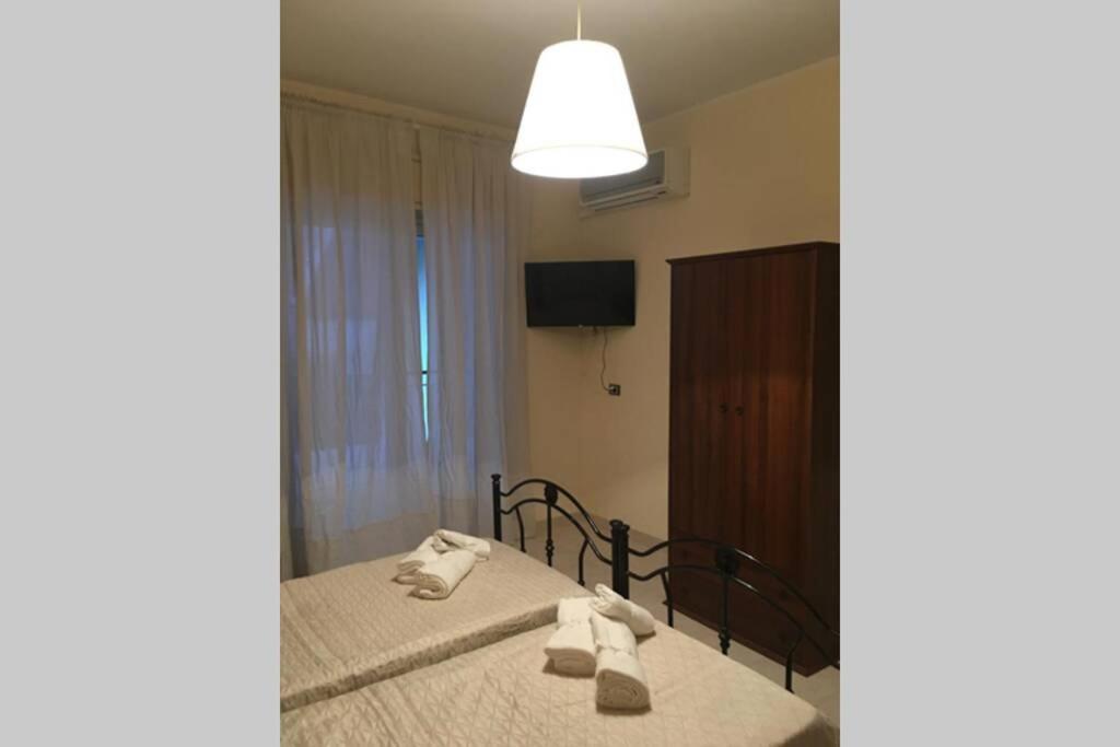 Casa Vacanze, A Due Passi Da Taormina Letojanni Exterior foto